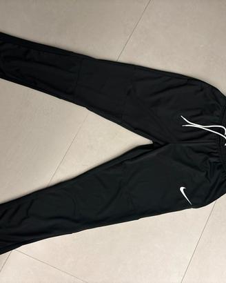 Pantaloni sportivi nike