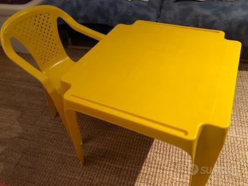 tavolino e sedia per bambini