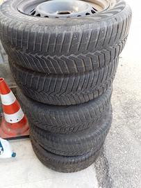 gomme + cerchi in ferro 5€ l'una 