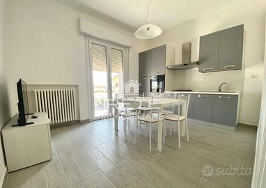 IGEA MARINA - SPLENDIDO APPARTAMENTO COMPLETAMENTE