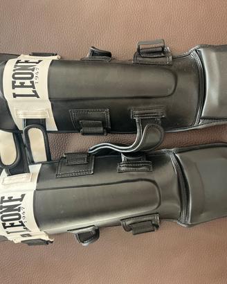Guantoni da Boxe/Muay Thai/Kick Boxing e paratibia