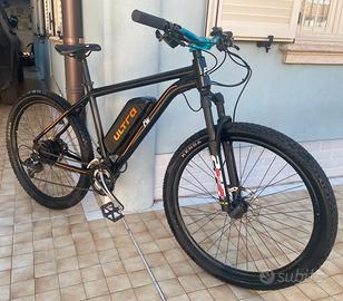 Mountain bike a penadalata asisstita