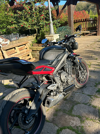 Triumph street triple r 765