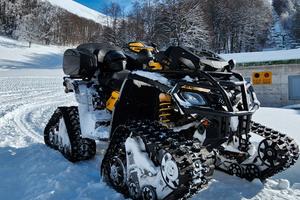  Quad  can-am con cingoli 