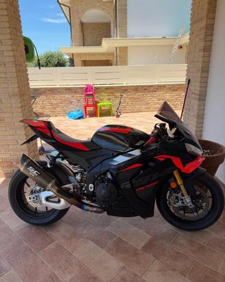 Aprilia rsv4 factory 2026