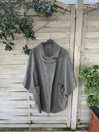Cappotto mantella oversize grigio