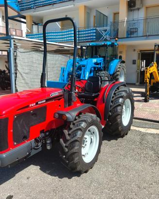 Trattore gommato A. Carraro TGF 10400 - Frutteto