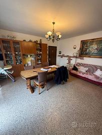 STUPENDO APPARTAMENTO AL TERZO PIANO CON DUE CAMER