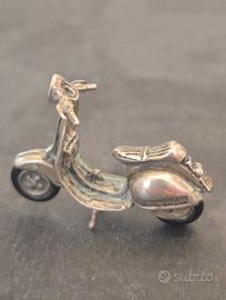 miniature vespa Piaggio argento 800