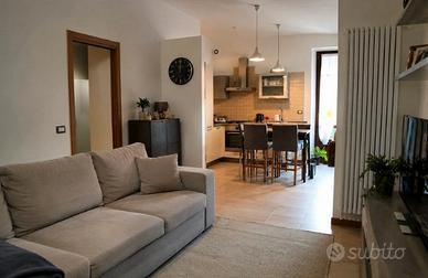 Trilocale con posto auto coperto - Montichiari