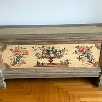 Cassapanca dipinta a mano - Stile Veneto Tirolese