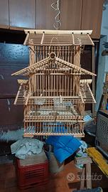 Gabbia per uccellini in legno e bambù