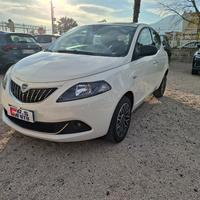 Lancia Ypsilon 1.0 FireFly 5 porte S&S Hybrid Ecoc