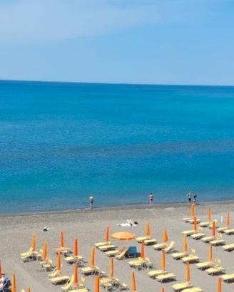 Marina di cecina attico vista mare