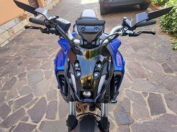 bellisima yamaha mt07 (depo)