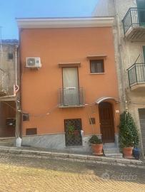 Terratetto ristrutturato Lascari