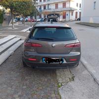 Auto intera per pezzi di ricambio