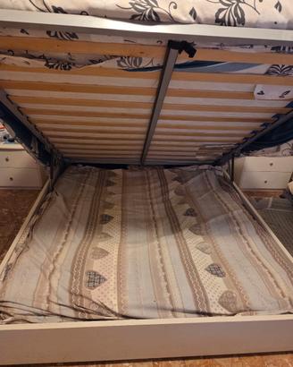 Letto matrimoniale  