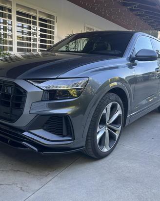 Audi Q8 3.0 286 cv SLINE