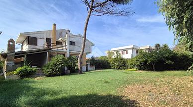 VILLA SINGOLA A TARQUINIA