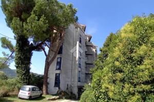 2 LOCALI A TORRE CAJETANI