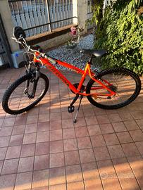 Bicicletta Rockrider B-Twin