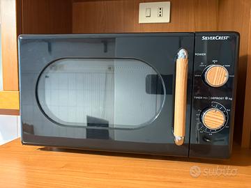 Microonde SilverCrest 700W Design Legno-Come nuovo