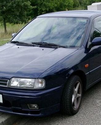 Parabrezza Nissan Primera P10 (90-97)