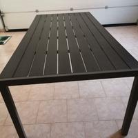 tavolo da esterno 