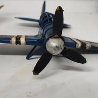 coppia di aeroplani in latta vintage