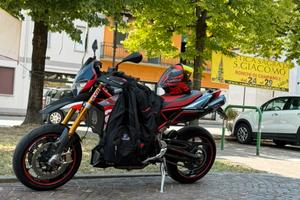 Aprilia dorsoduro 900