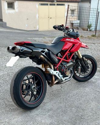 Ducati Hypermotard 1100S