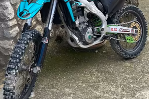 Kawasaki 250 4t
