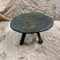 ANTICO SGABELLO DA MUNGITURA ORIGINALE DEL 1900
