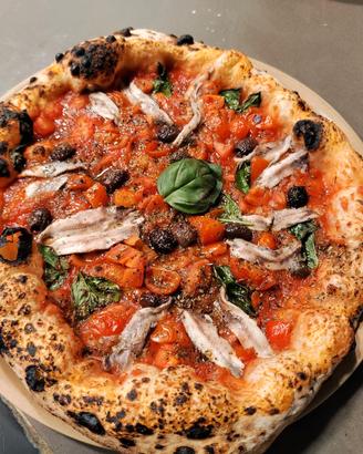 pizzaiolo pizza napoletana 