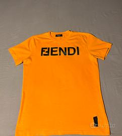 Maglietta FENDI, taglia M, maschio