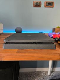 Playstation 4 Pro Slim 1TB + 3 Controller
