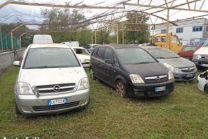 Opel Corsa 1.2i 16V cat 5 motore rotto