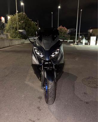 T-MAX 560 22