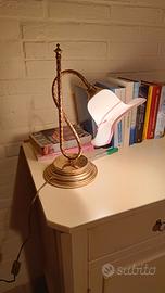 Coppia di abat jour in vetro decorato a mano