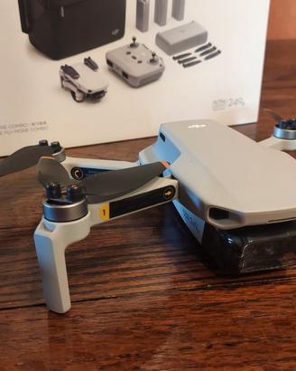 DJI Mini 2 fly more combo