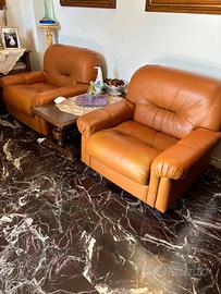 Coppia di poltrone in vera pelle