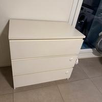 Cassettiera malm bianca