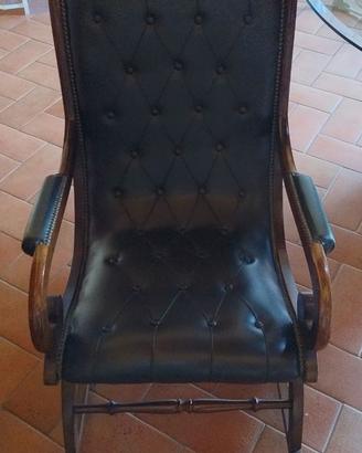 Poltrona a dondolo Chesterfield originale