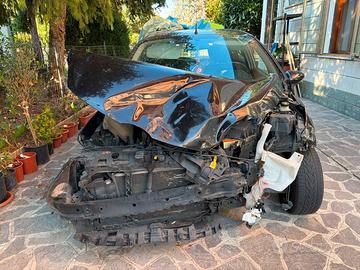 Ford Fiesta Leggi Dentro