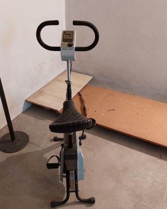 Cyclette benessere sportivo