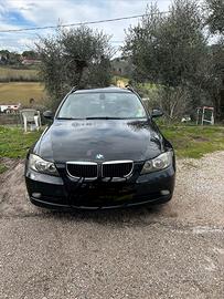 BMW320