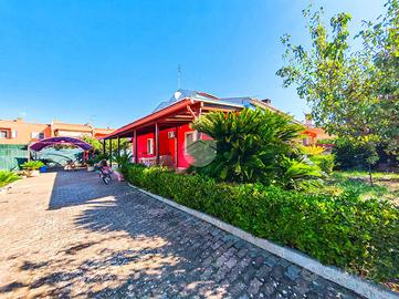 VILLA SINGOLA A MANFREDONIA