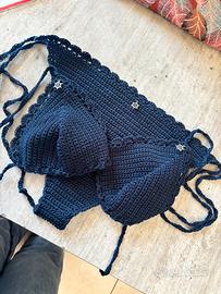 Costumi all’uncinetto fatti a mano