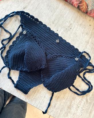 Costumi all’uncinetto fatti a mano